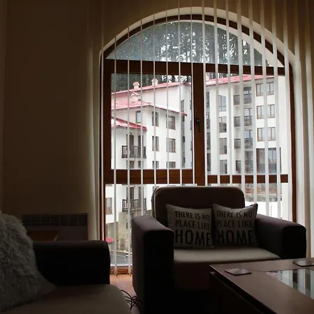 Cedar Hights Apartment Pamporowo
